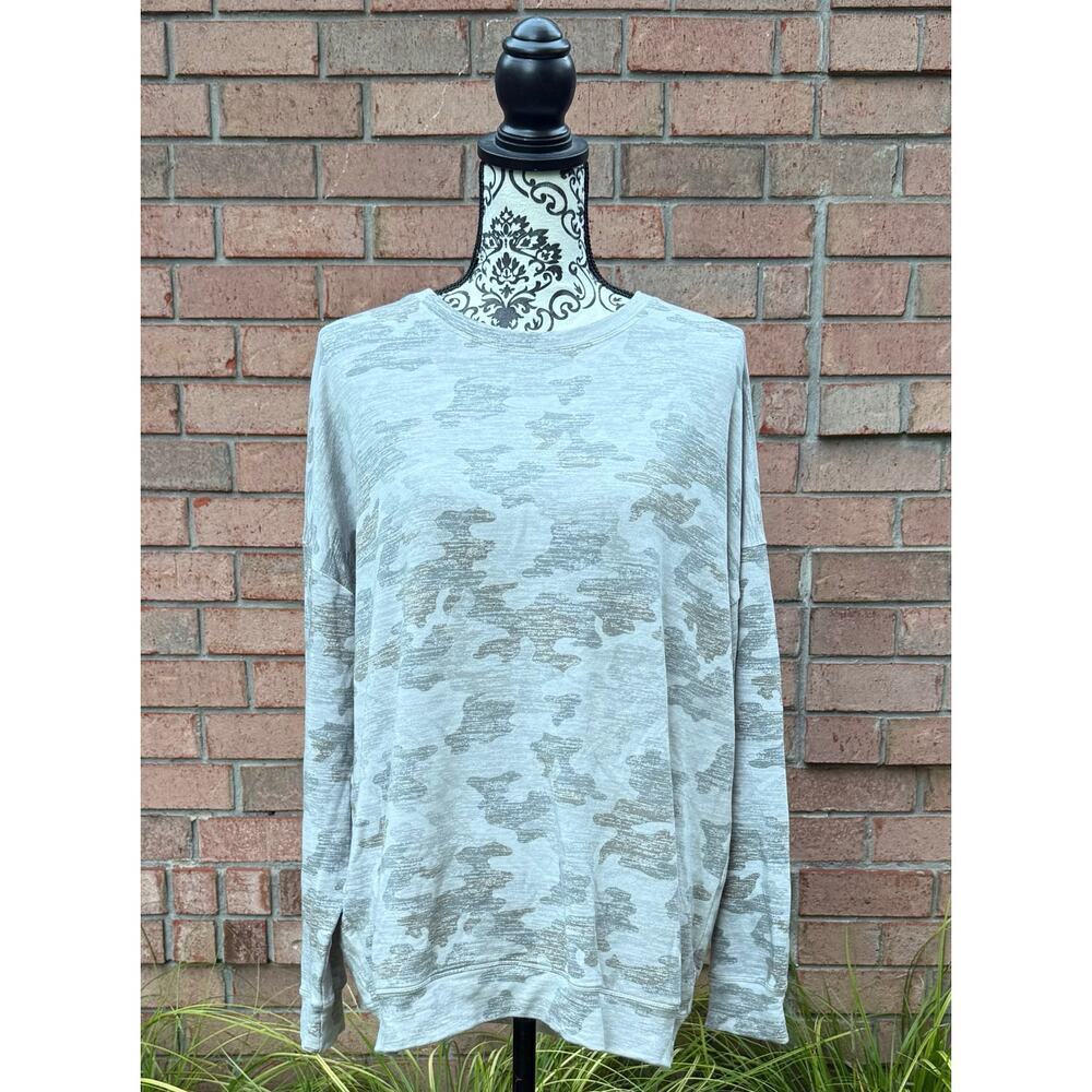 GUC Athleta Women's Gray Camouflage  Sweatshirt Size Large